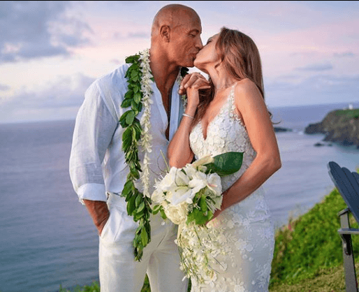 Dwayne Johnson Marries Lauren Hashian In Hawaii The Rock Dwayne Johnson